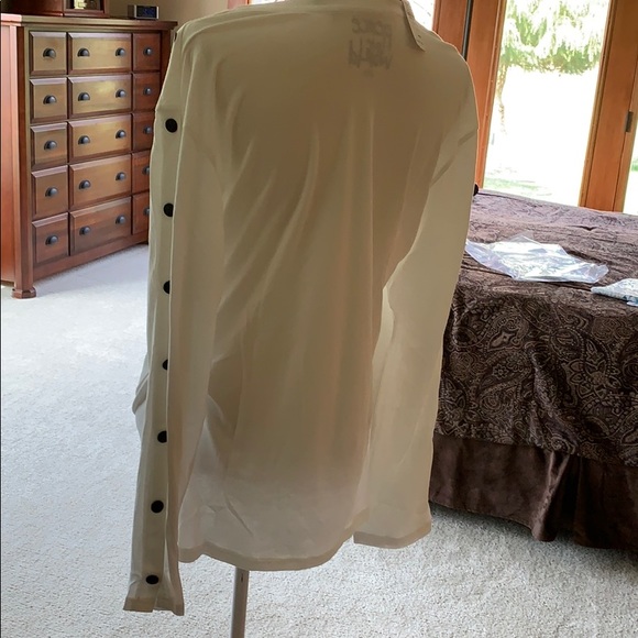 Peace Love World Long Sleeve Tee - Picture 4 of 6